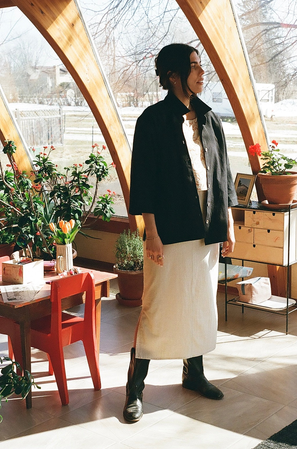 The Casa Top Cotton Button Down in New Moon Black