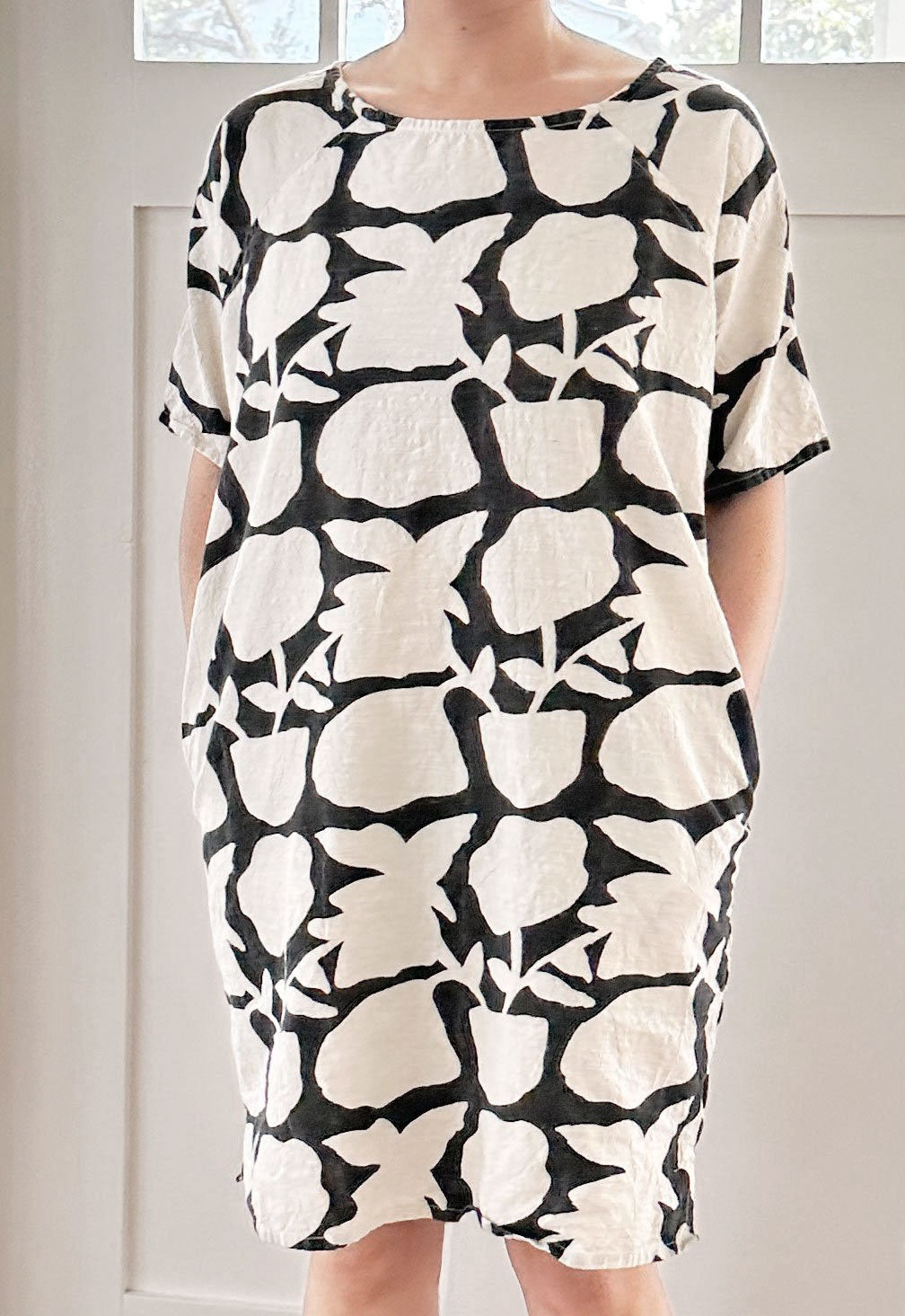 The Burrow Dress in Silky Handprinted Tulipano