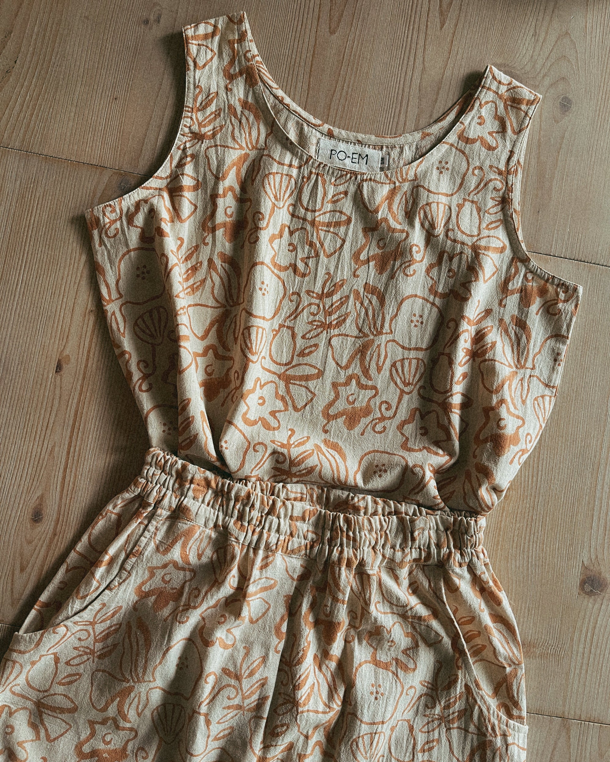 Long Cotton Tank Top in Seashell Block-Print