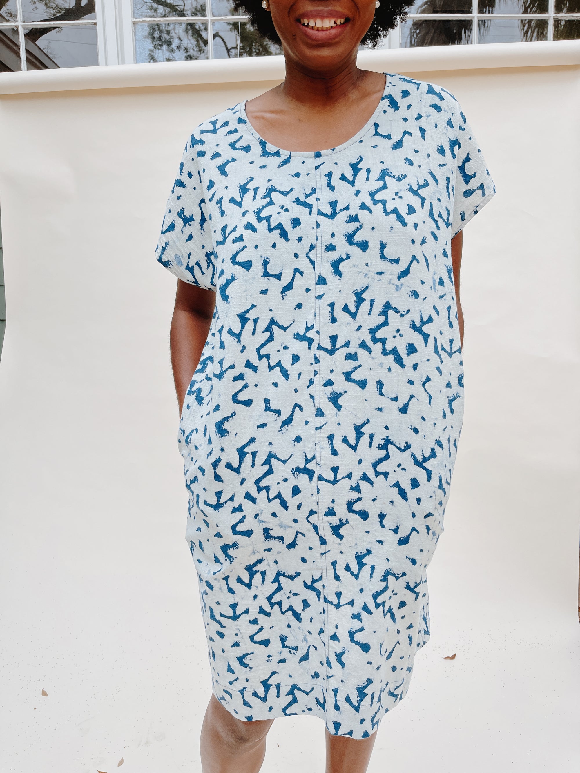 Viva Roma Belted Dress in Indigo Floral