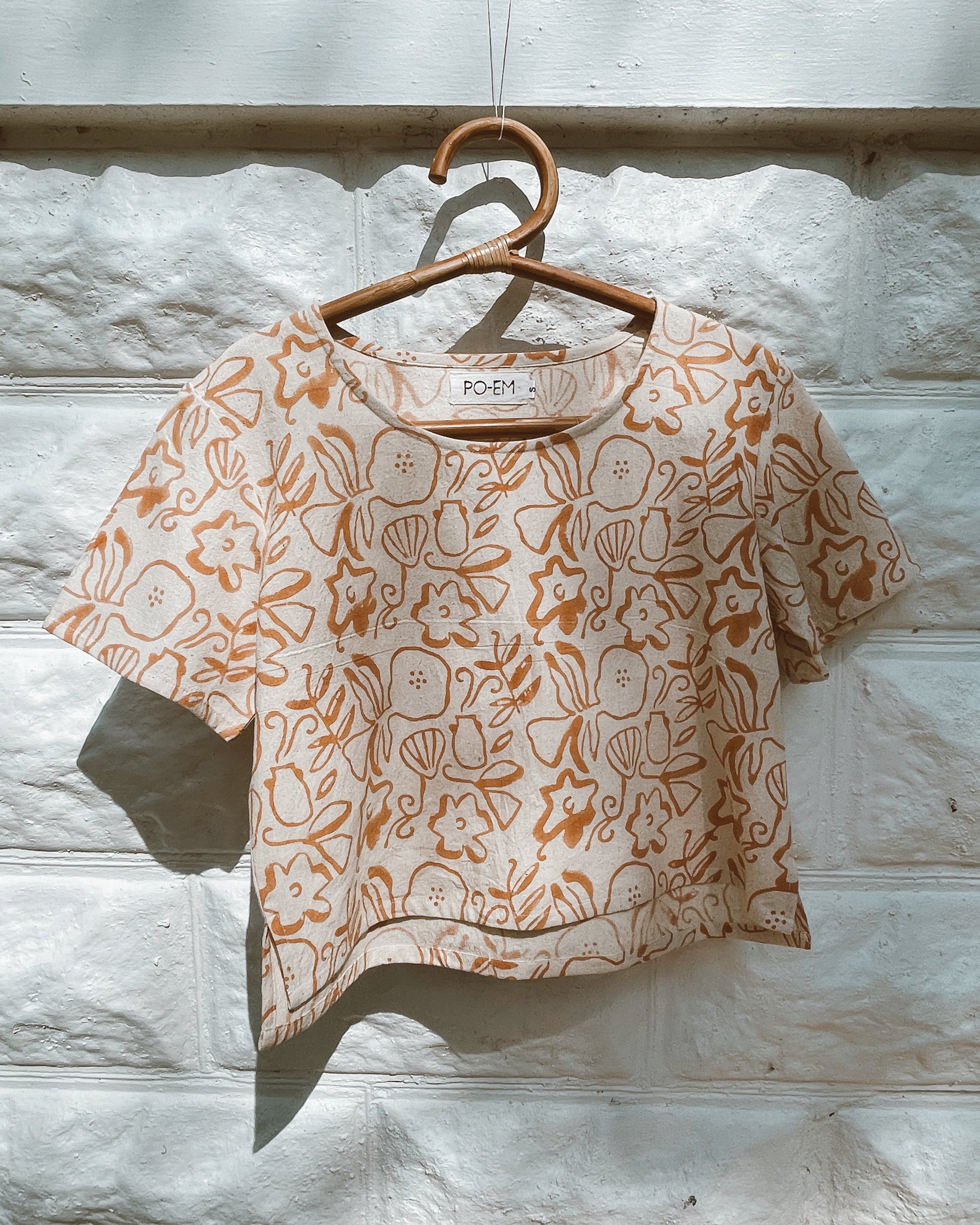 PO-EM Sustainable Clothing Cotton Crop Top with Floral Pattern