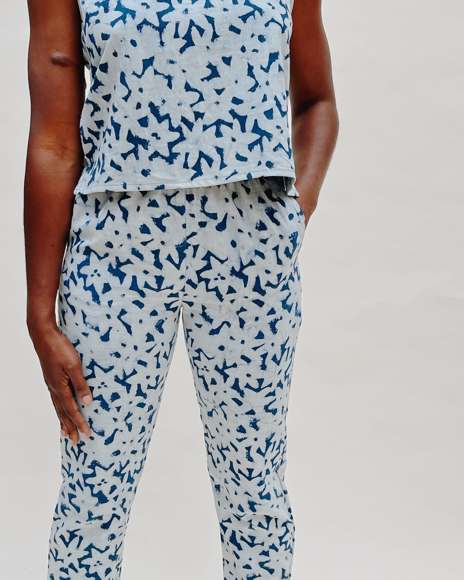 LOUNGER PANT | indigo flor - PO-EM